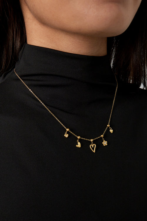 bedelketting bloemen en hartjes
