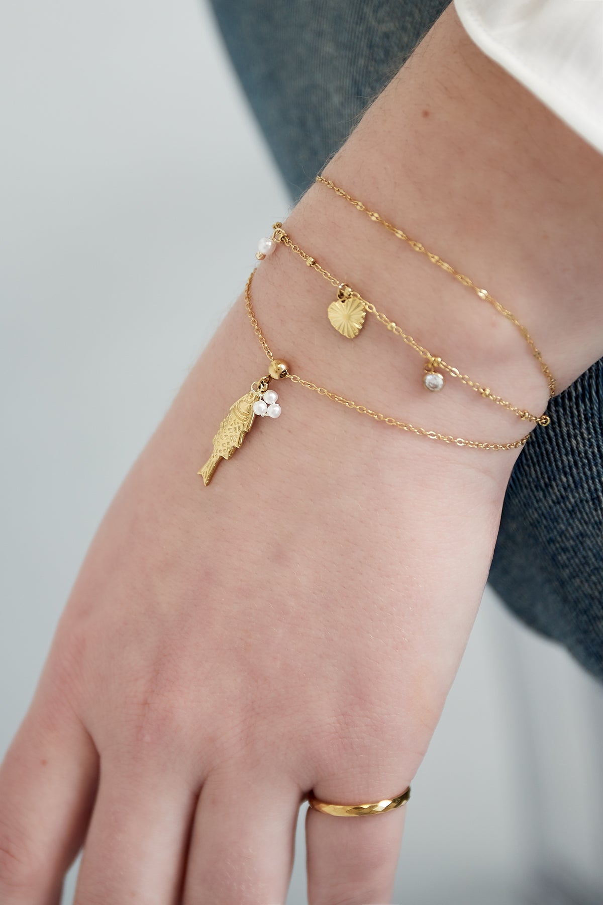 Fishy armband