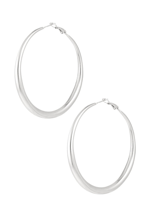 basic oorbellen met uiteenloping