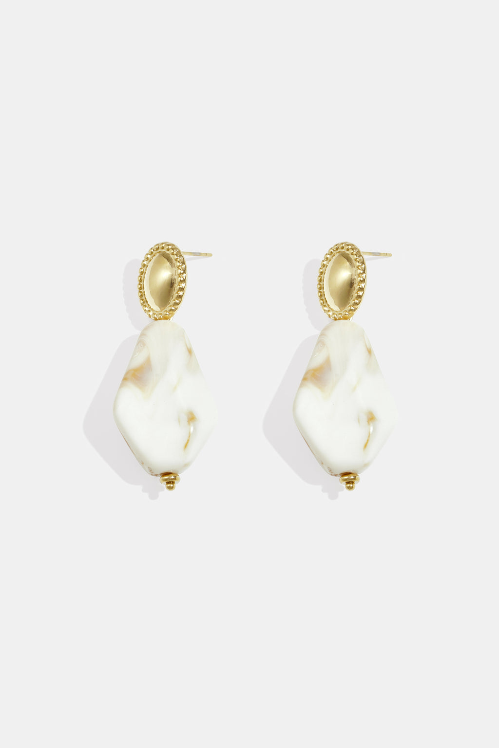 Oorbellen met natuursteen look