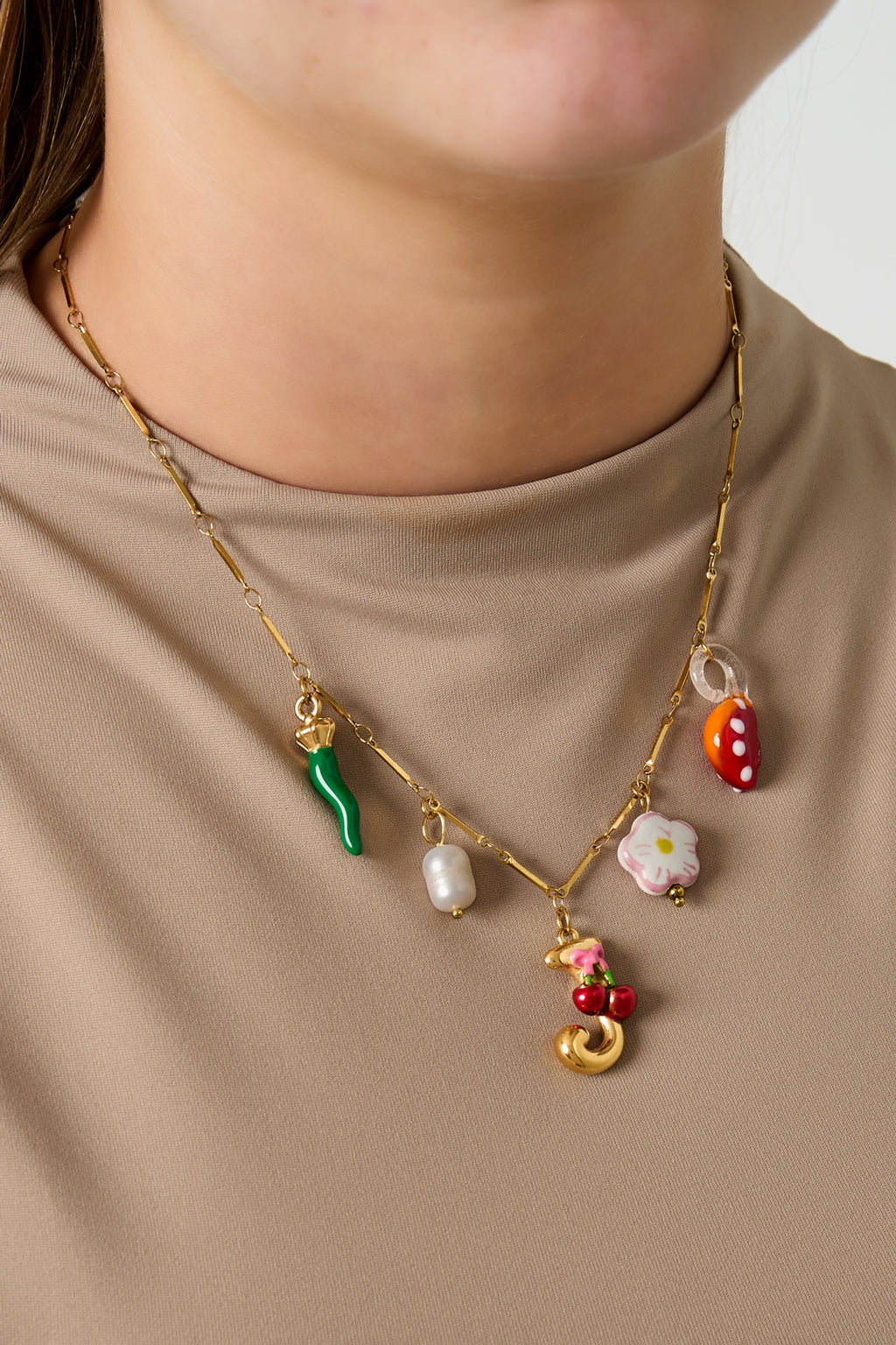 Happy Initials ketting met bedels