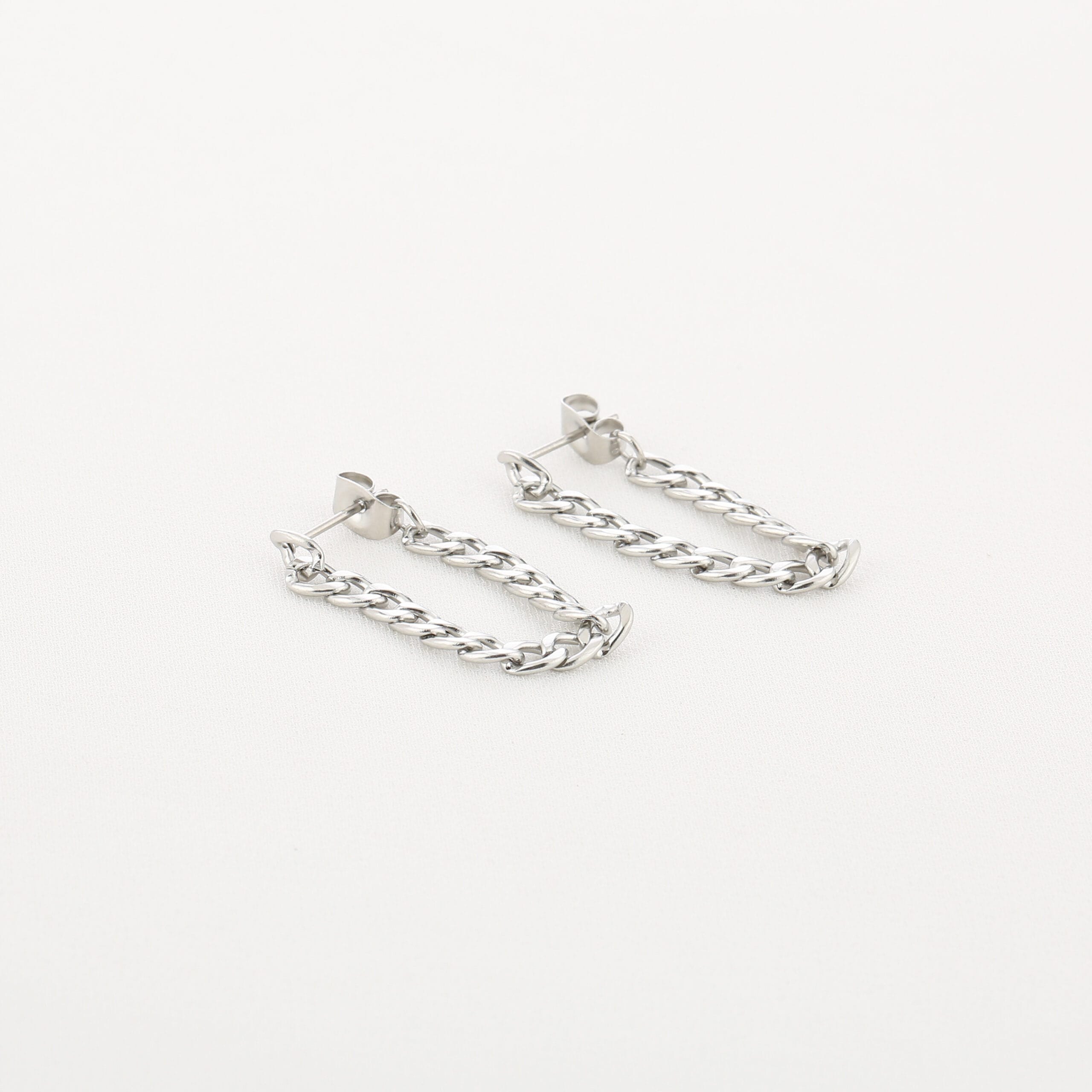 Chain oorbellen zilver
