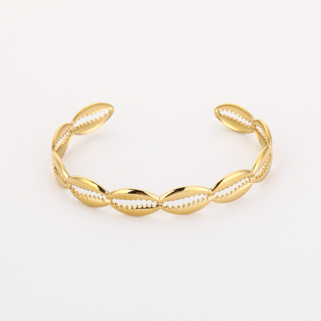 Schelpjes armband goud