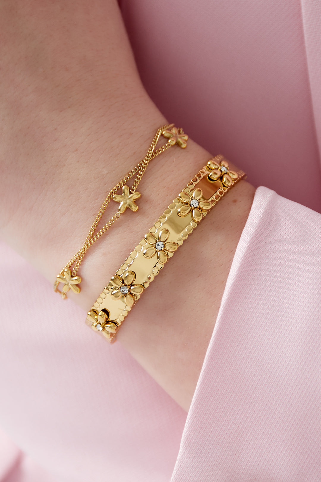 armband flower party
