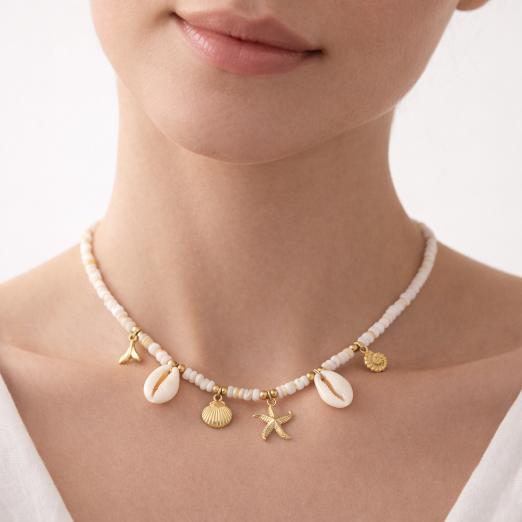 Schelpjes ketting op model